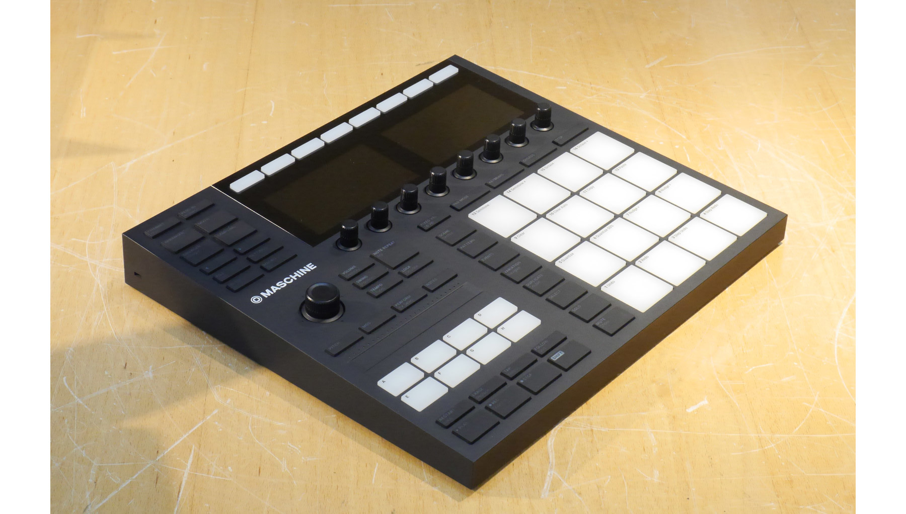 Native Instruments MASCHINE MK3 ☆8/31まで！半期大決算セール FINAL | Rock oN Line eStore